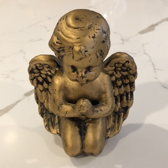 Gilded Angel Cherub Angels Figurines Chalkware Made in Taiwan Ceramic set (2) 4” - Picture 2 of 9